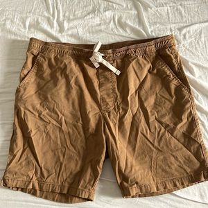 Men’s shorts with draw string
